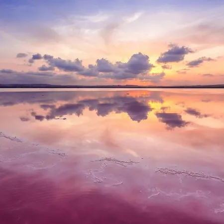 With Pool, Sea Views & Balcony Less Than 10min Walk To La Mata Beach! Torrevieja