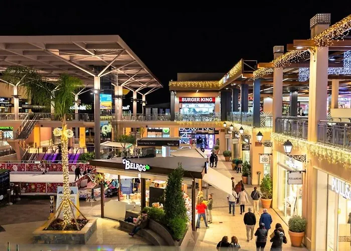 With Pool, Sea Views & Balcony Less Than 10min Walk To La Mata Beach! Appartamento