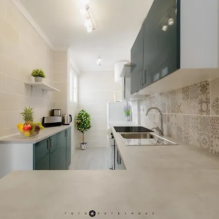 With Pool, Sea Views & Balcony Less Than 10min Walk To La Mata Beach! Apartment Torrevieja