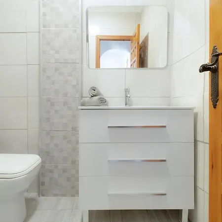 公寓 With Pool, Sea Views & Balcony Less Than 10min Walk To La Mata Beach!