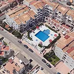 With Pool, Sea Views & Balcony Less Than 10min Walk To La Mata Beach! Apartmán *