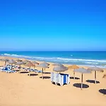 Apartmán With Pool, Sea Views & Balcony Less Than 10min Walk To La Mata Beach!