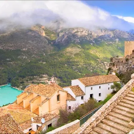 With Pool, Sea Views & Balcony Less Than 10min Walk To La Mata Beach! Torrevieja