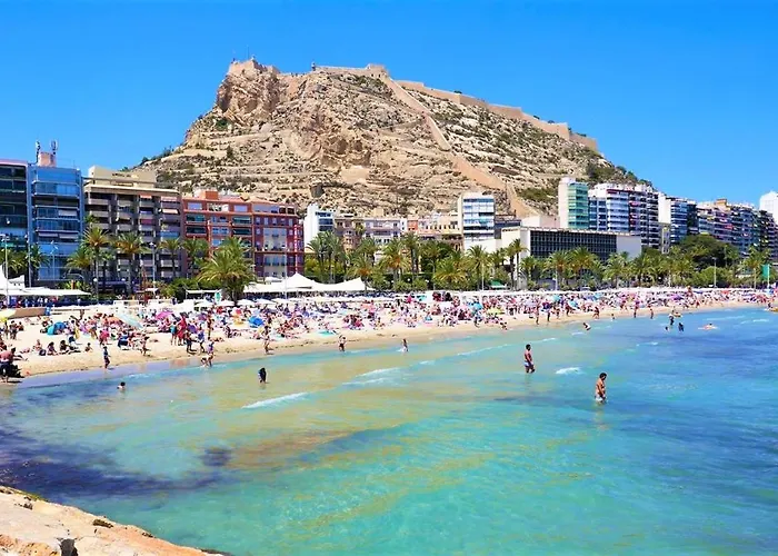 With Pool, Sea Views & Balcony Less Than 10min Walk To La Mata Beach! * Torrevieja