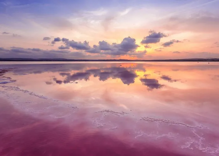 With Pool, Sea Views & Balcony Less Than 10min Walk To La Mata Beach! Torrevieja